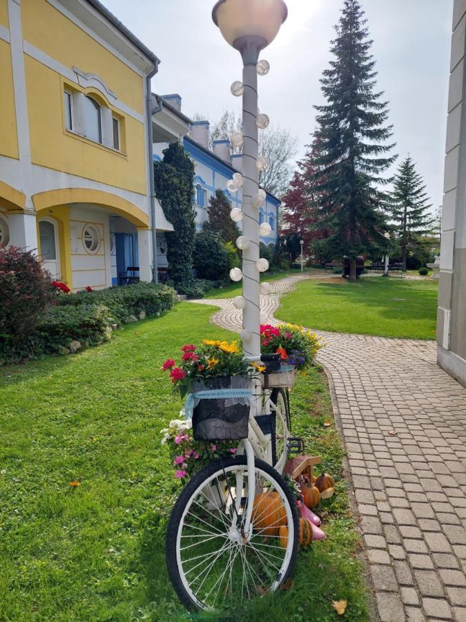 City Corner Thermal Mosonmagyaróvár Zewnętrze zdjęcie